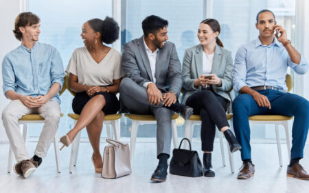 Qual é a diferença entre Recrutamento e Seleção? Qual a diferença entre Recrutamento e Seleção?
