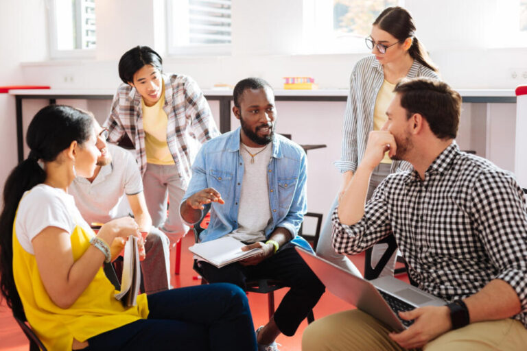 Dinâmica de Grupo Motivacional Dinâmica de grupo motivacional pode ser uma ferramenta espetacular para sua empresa, veja nesse conteúdo como utilizar.