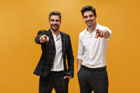 Casualidade vs. Formalidade: Qual Escolher no Trabalho? Casualidade vs. Formalidade: Qual Escolher no Trabalho?