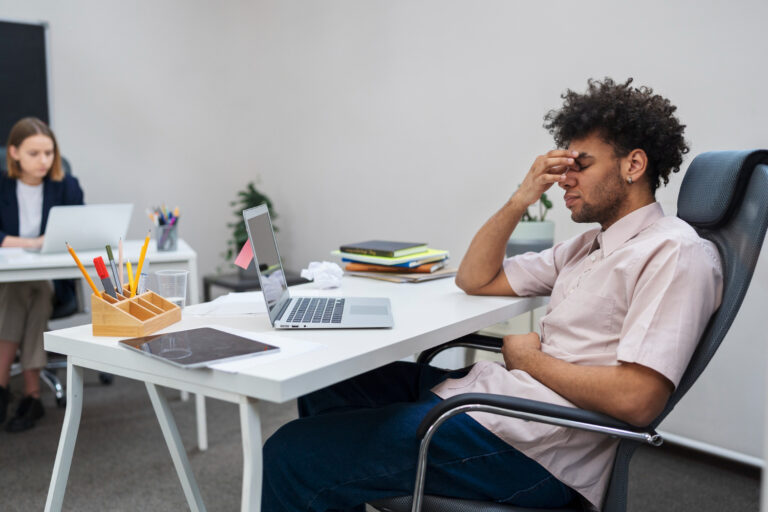 Cansado da rotina? Veja novas oportunidades! Cansado da rotina? Veja novas oportunidades!