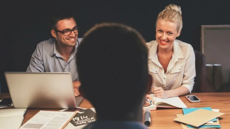 Como encontrar vagas de emprego: 13 dicas incríveis Como encontrar vagas: 13 dicas de emprego