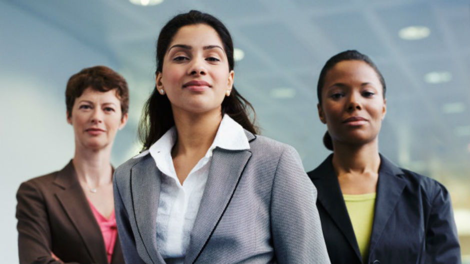 Como Justificar trabalhar em casa - Mulheres em home office Como Justificar trabalhar em casa - Mulheres em home office