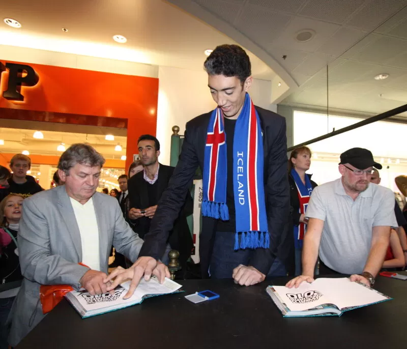 By Helgi Halldórsson from Reykjavík, Iceland - Fingerprint, CC BY-SA 2.0, https://commons.wikimedia.org/w/index.php?curid=33780214